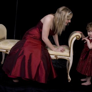 BrittainyDress divan sm_1.jpg